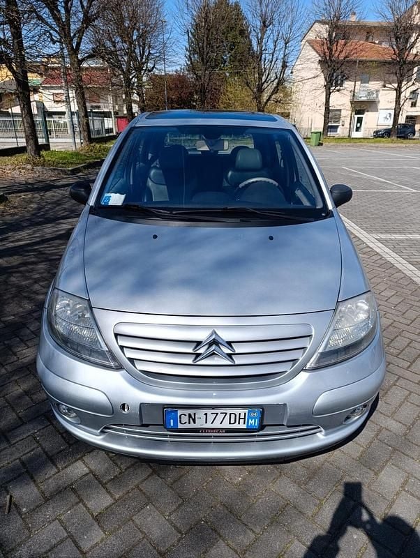 Usata Citroën C3 Exclusive 73 CV (53 kW) 2004 Argento Berlina