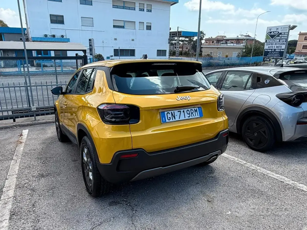 Usata Jeep Avenger Longitude 101 CV (74 kW) 2023 Giallo SUV