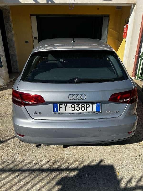 Usata Audi A3 Sport 116 CV (85 kW) 2019 Grigio Berlina