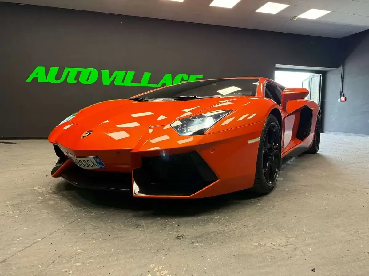 Usata Lamborghini Aventador 700 CV (514 kW) 2012 Arancione Coupé