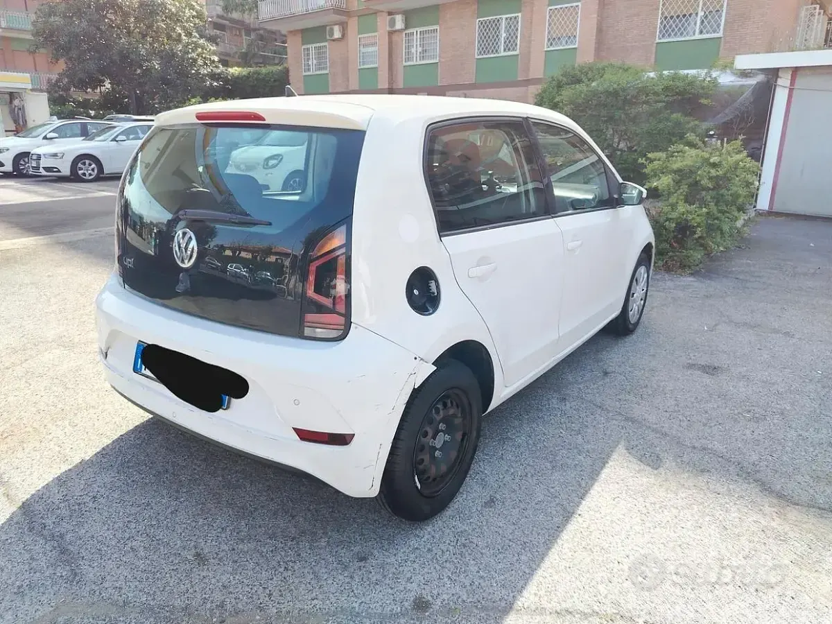 Usata VW up! Move 60 CV (44 kW) 2017 Bianco Utilitaria