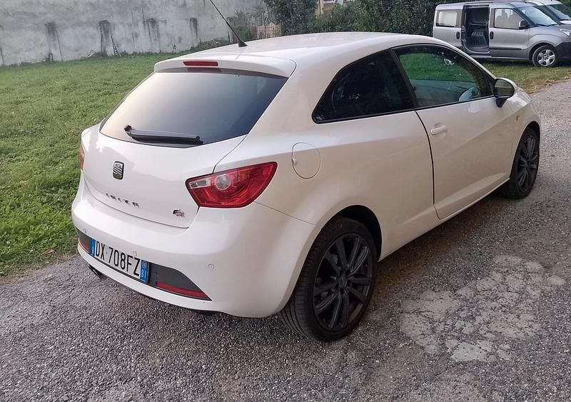 Usata Seat Ibiza FR 143 CV (105 kW) 2010 Bianco Coupé
