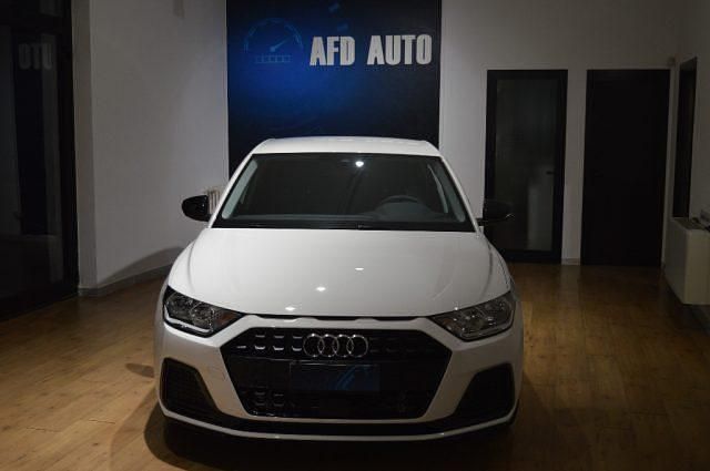 Bianco Usata 2025 Audi A1 Advanced Tre volumi | 25.900 € (Ottimo prezzo) - Immagine 1/4