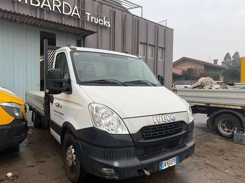 Usata Iveco Daily 170 CV (125 kW) 2014 Bianco Furgone