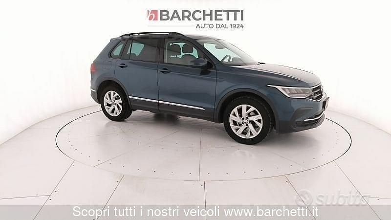 Usata VW Tiguan Life 150 CV (110 kW) 2021 Blu/azzurro SUV