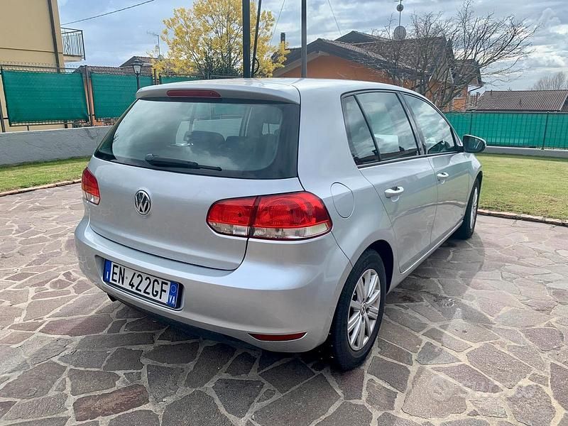 Grigio Usata 2012 VW Golf VII Tre volumi | 6400 € - Immagine 1/4