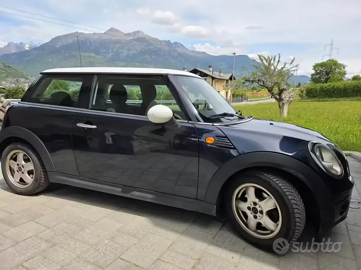 Usata Mini Cooper 2007 Blu Utilitaria