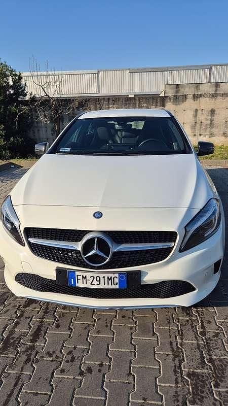 Usata Mercedes A200 136 CV (100 kW) 2017 Bianco Berlina