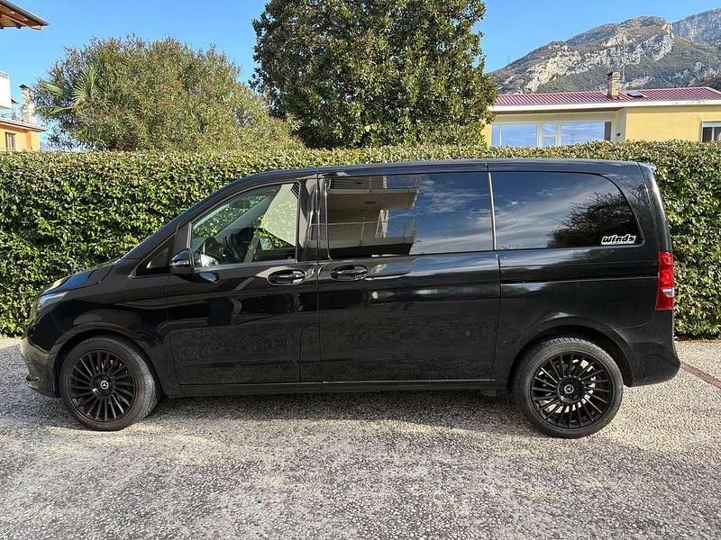Usata Mercedes V250 Executive 190 CV (139 kW) 2019 Nero Monovolume