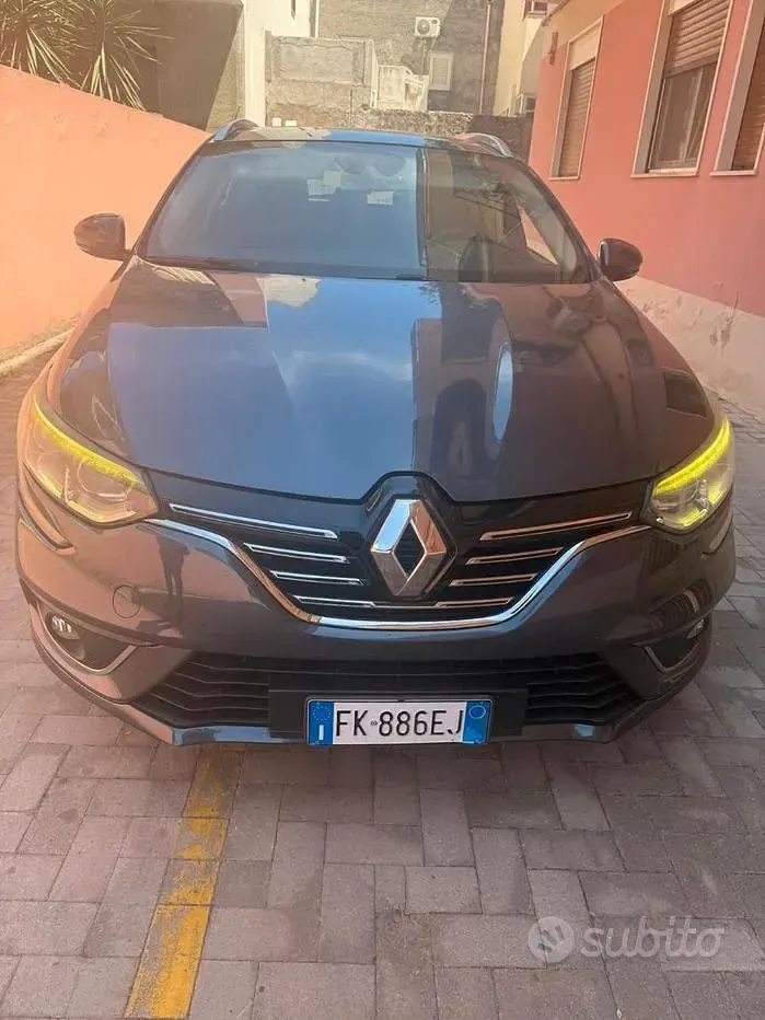 Usata Renault Mégane GrandTour 110 CV (80 kW) 2017 Grigio Station wagon