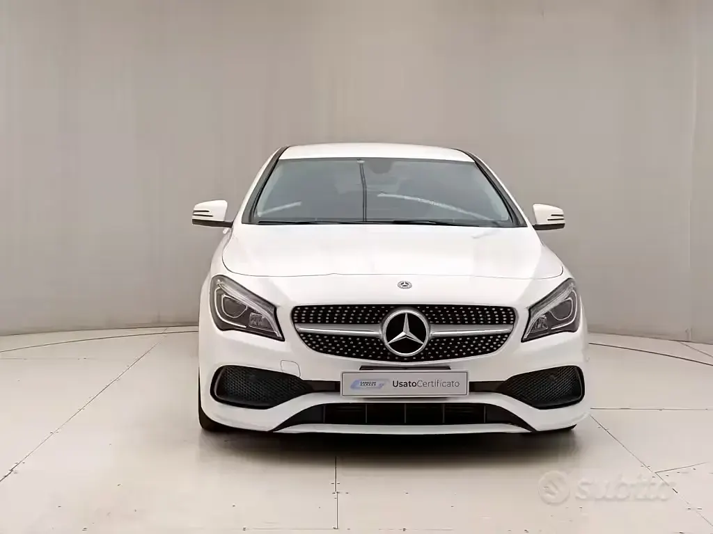 Usata Mercedes CLA200 Premium 136 CV (100 kW) 2018 Bianco Coupé