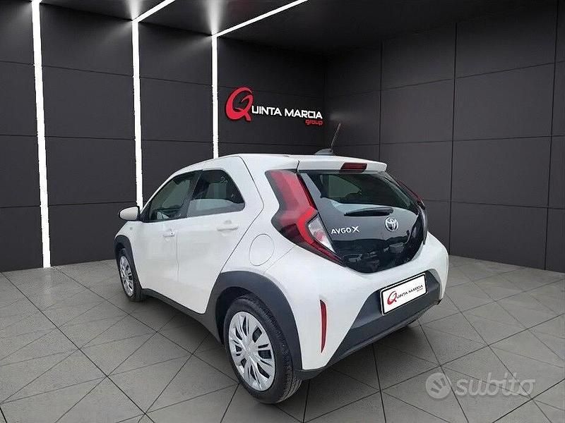 Usata Toyota Aygo X Active 72 CV (52 kW) 2023 Bianco SUV