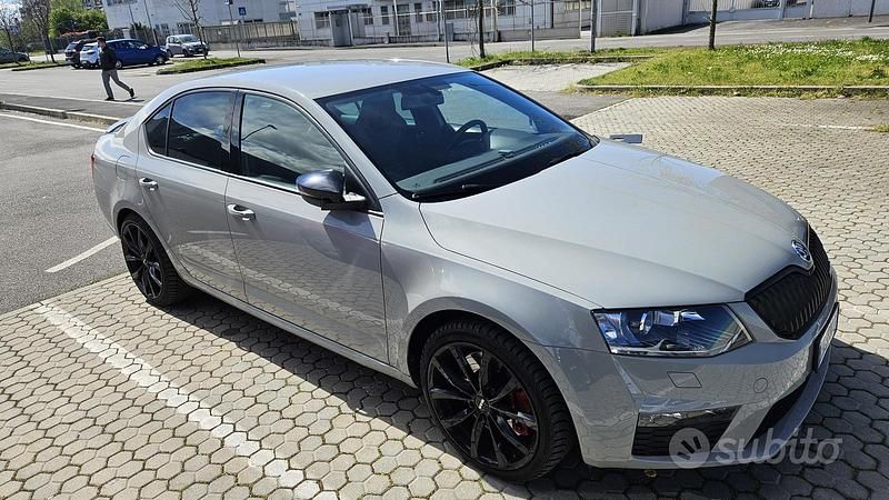 Usata Skoda Octavia vRS 2015 Utilitaria