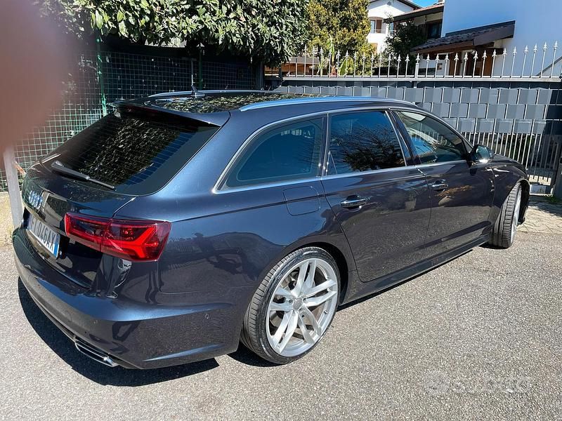 Usata Audi A6 S-Line 272 CV (200 kW) 2015 Nero Station wagon