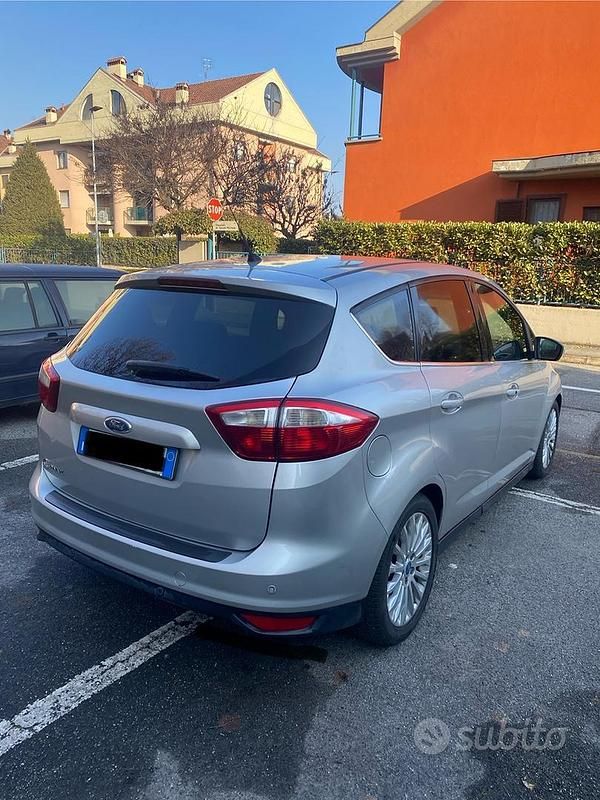 Begagnad Ford C-MAX 115 HK (84 kW) 2011 Minibuss