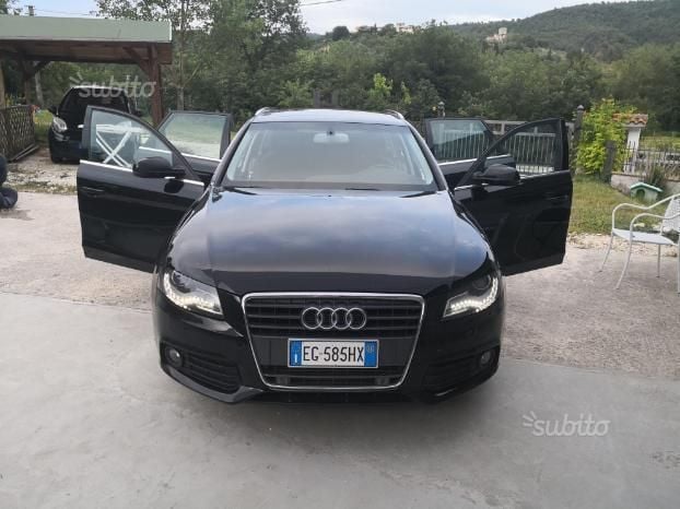 Venduto Audi A4 Avant Nera 120cv 20 Auto Usate In Vendita