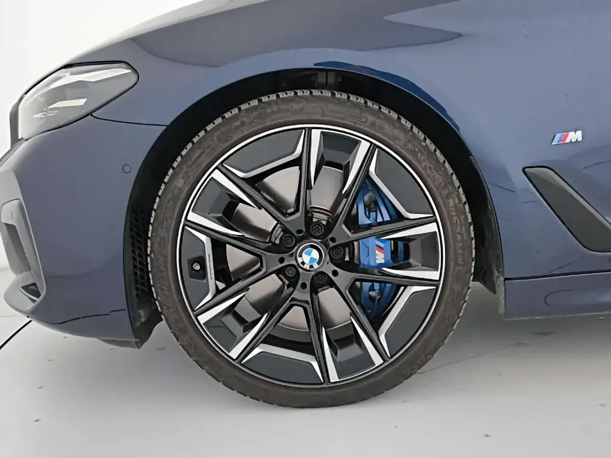 Usata BMW 540 M Sport 340 CV (250 kW) 2022 Tanzanite blue Station wagon