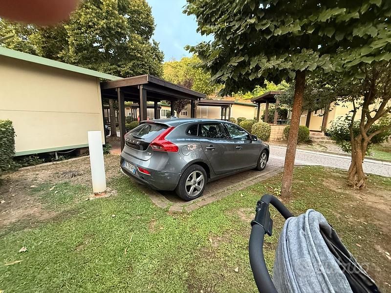 Usata Volvo V40 120 CV (88 kW) 2016 Station wagon