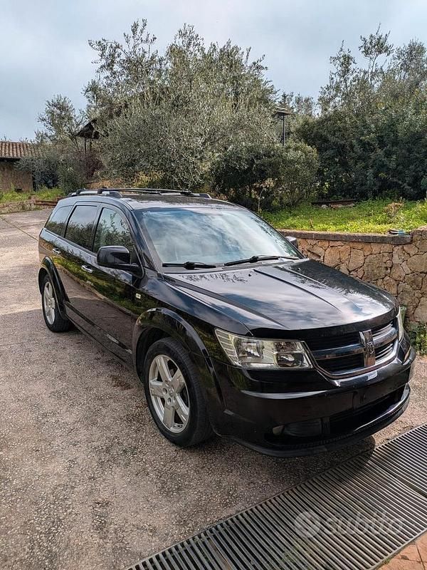 Usata Dodge Journey 140 CV (102 kW) 2009 Nero SUV