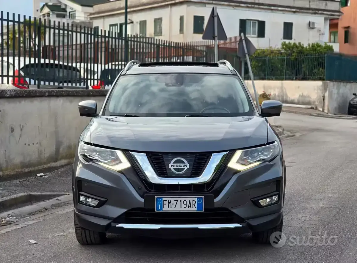 Usata Nissan X-Trail 177 CV (130 kW) 2018 Grigio SUV