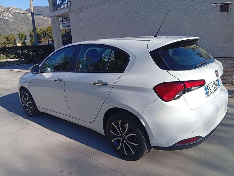 Usata Fiat Tipo Easy 95 CV (69 kW) 2017 Bianco Berlina