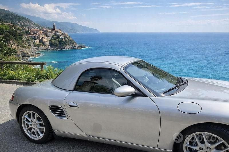Usata Porsche Boxster 220 CV (161 kW) 1999 Grigio Cabrio