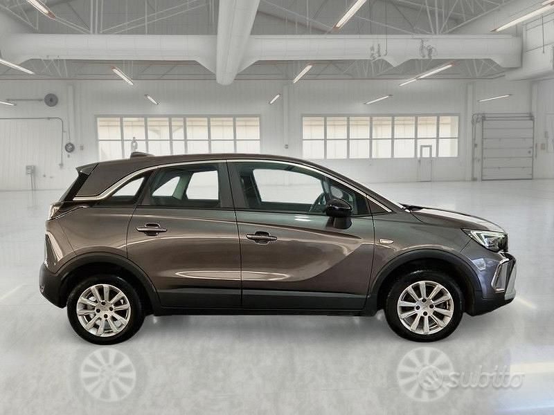 Usata Opel Crossland X Elegance 120 CV (88 kW) 2022 Grigio SUV