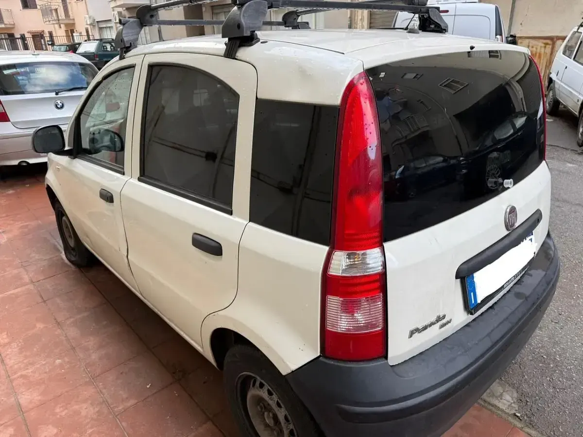 Usata Fiat Panda Active 75 CV (55 kW) 2011 Bianco Utilitaria