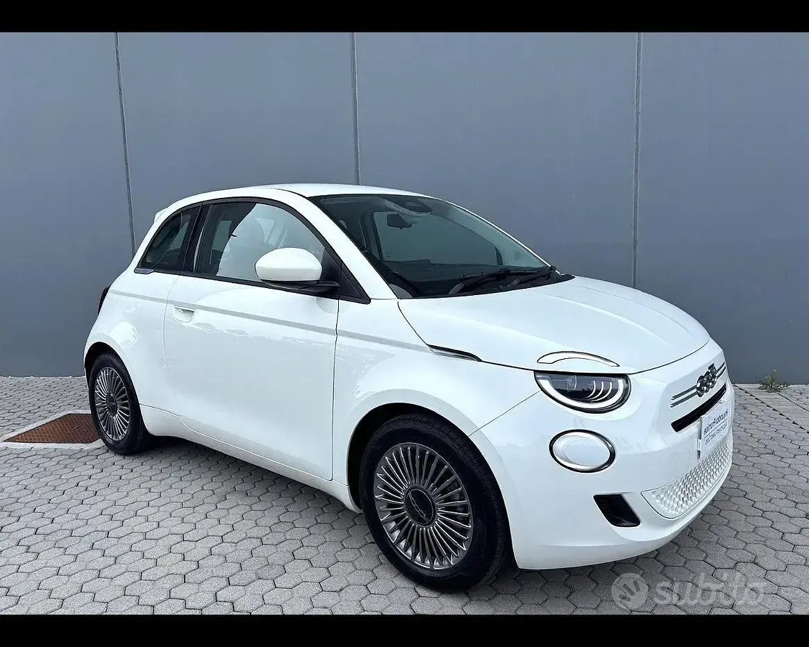 Nuova Fiat 500 65 CV (47 kW) 2026 Bianco Berlina