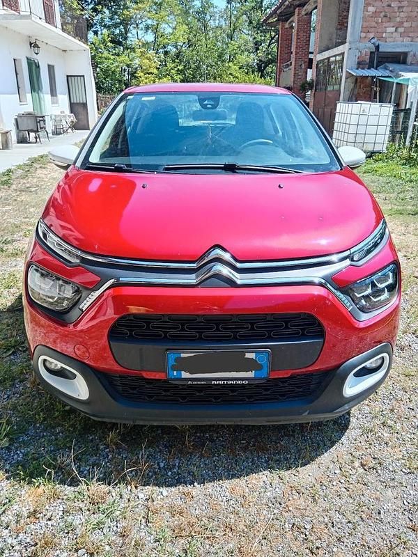 Begagnad Citroën C3 Limited Edition 1955 83 HK (61 kW) 2021 Röd Halvkombi
