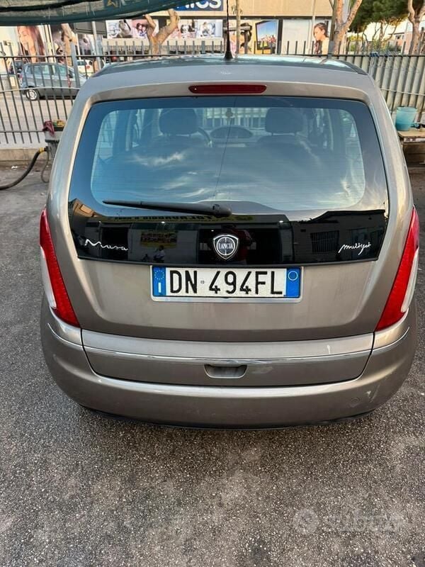 Usata Lancia Musa 90 CV (66 kW) 2008 Monovolume