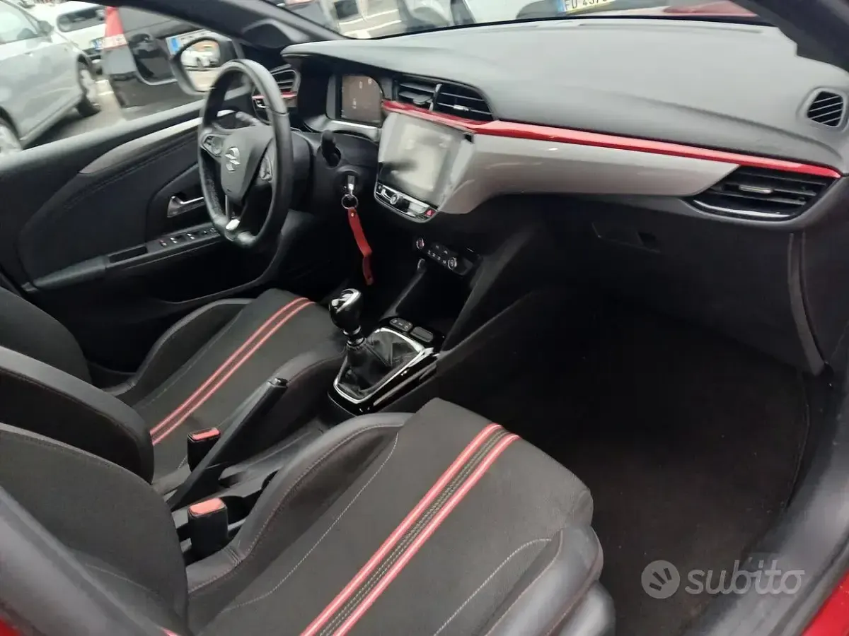 Occasion Opel Corsa GS Line 102 PK (75 kW) 2022 Rood Hatchback