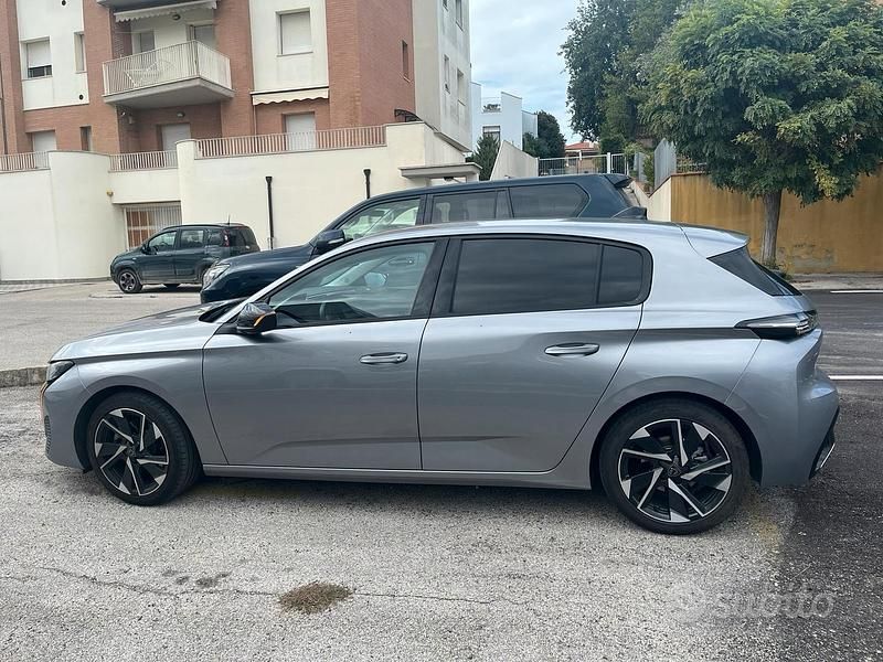 Usata Peugeot 308 130 CV (95 kW) 2022 Grigio Berlina