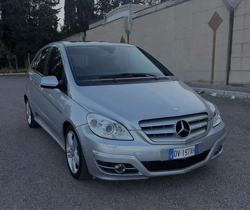Usata Mercedes B200 140 CV (102 kW) 2009 Monovolume