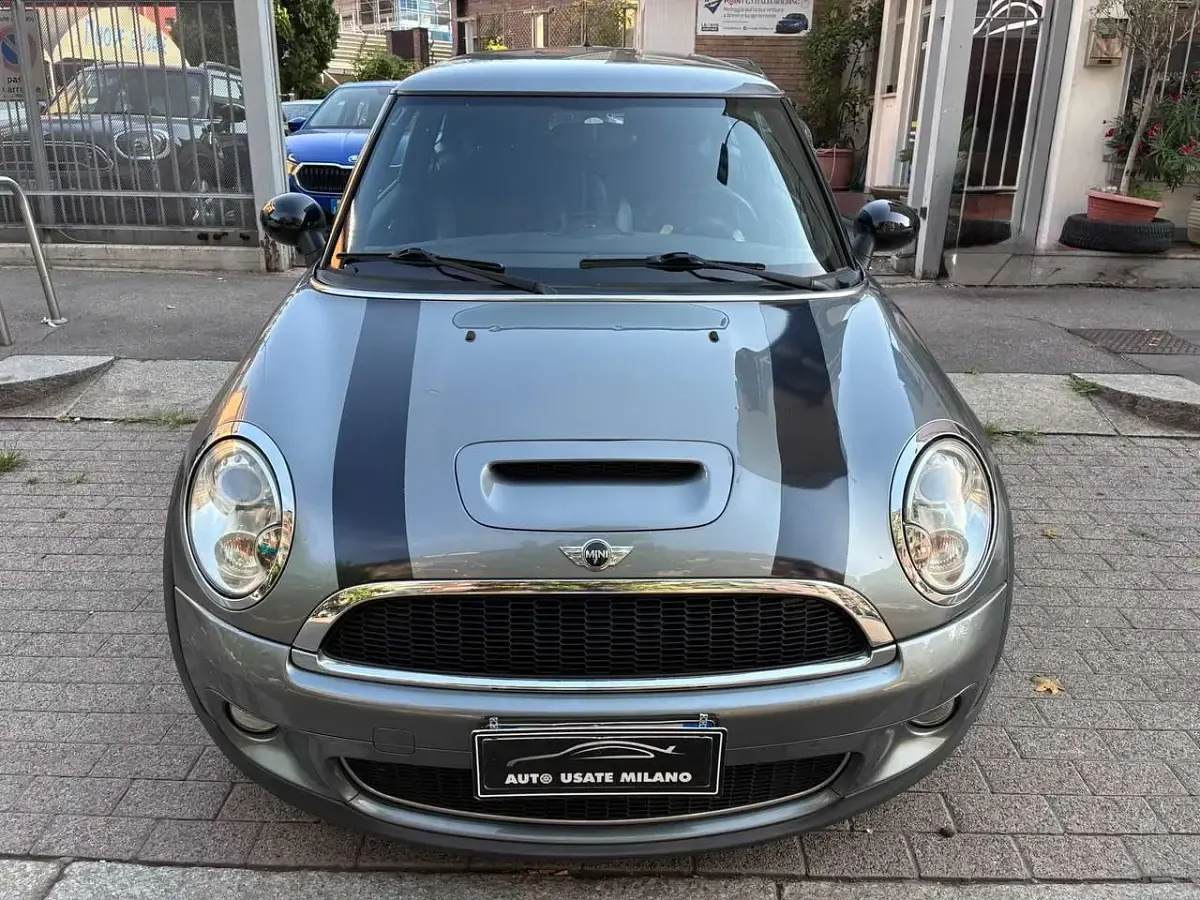 Usata Mini Cooper S 174 CV (127 kW) 2008 Grigio Utilitaria