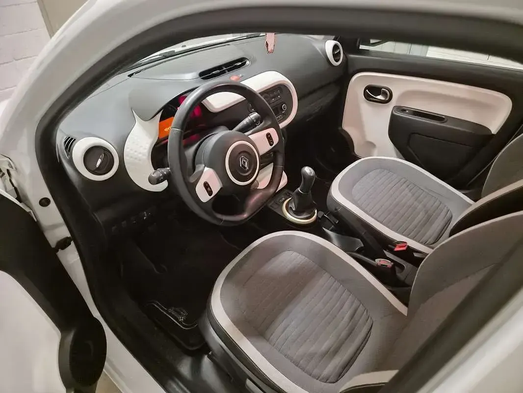 Usata Renault Twingo SE 71 CV (52 kW) 2015 Utilitaria