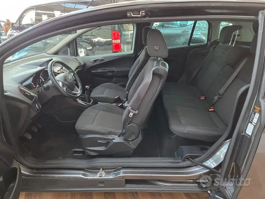 Usata Ford B-MAX Titanium 75 CV (55 kW) 2017 Grigio Monovolume