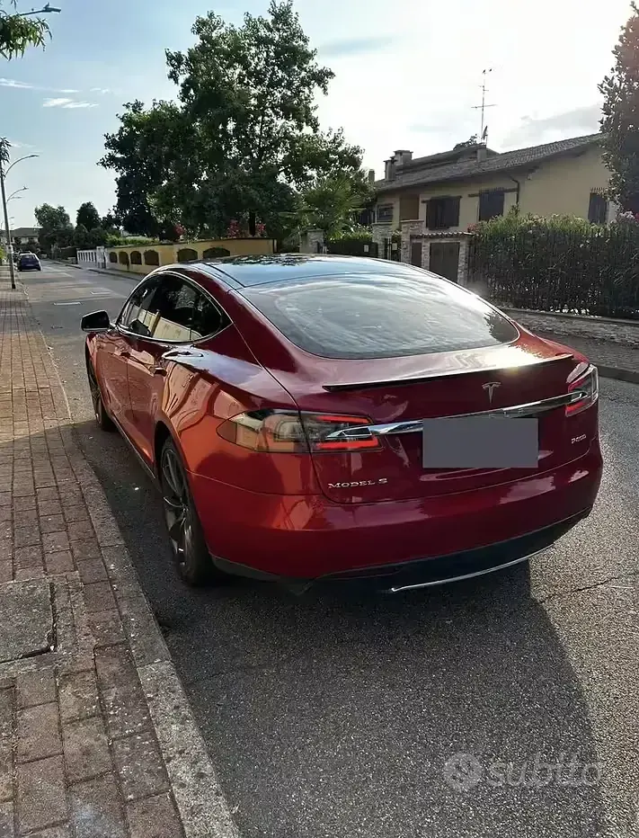 Usata Tesla Model S Performance 69 kW (94 CV) 2015 Rosso Utilitaria