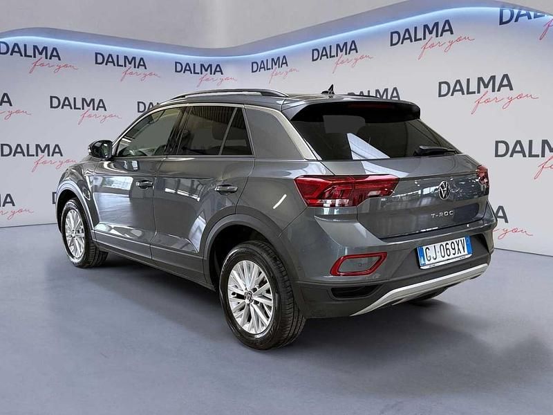 Usata VW T-Roc Life 110 CV (80 kW) 2022 Grigio SUV