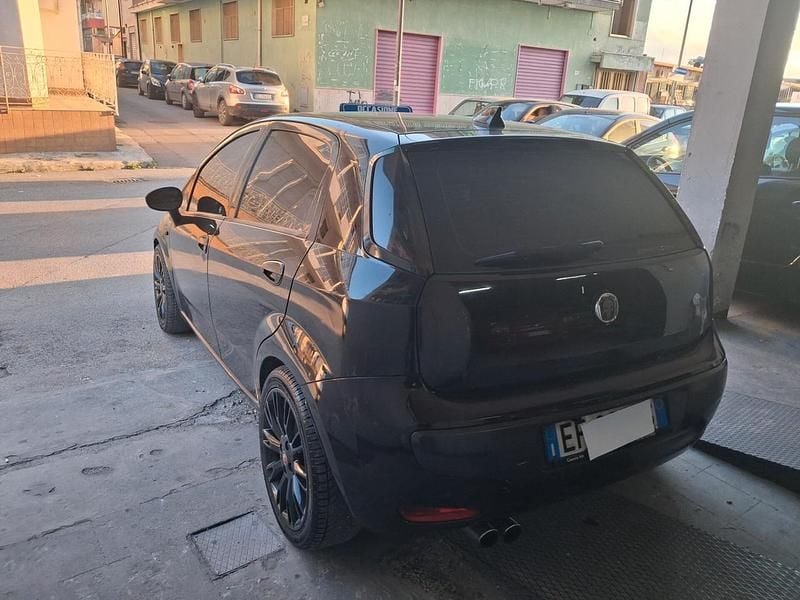 Usata Fiat Punto Evo 95 CV (69 kW) 2010 Nero Utilitaria