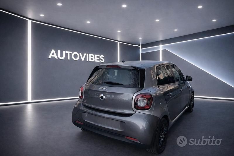 Usata Smart ForFour Passion 90 CV (66 kW) 2018 Grigio Utilitaria