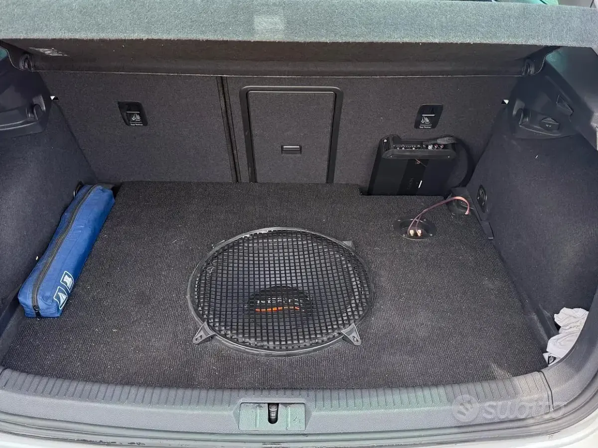 Usata VW Golf VII Highline 150 CV (110 kW) 2014 Berlina
