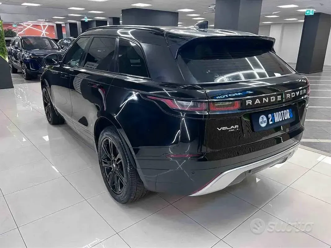 Usata Land Rover Range Rover Velar R-Dynamic 179 CV (131 kW) 2020 Nero SUV