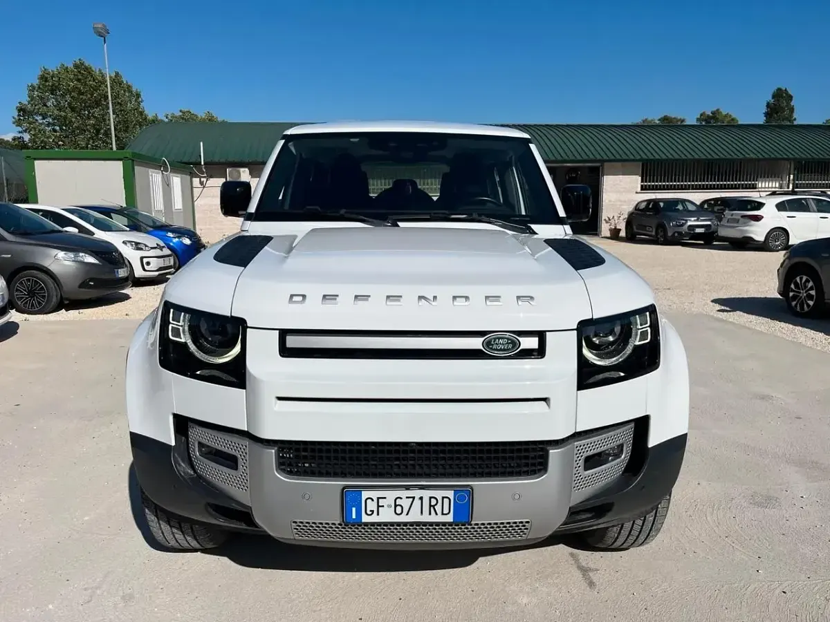 Usata Land Rover Defender S 200 CV (147 kW) 2021 Bianco SUV