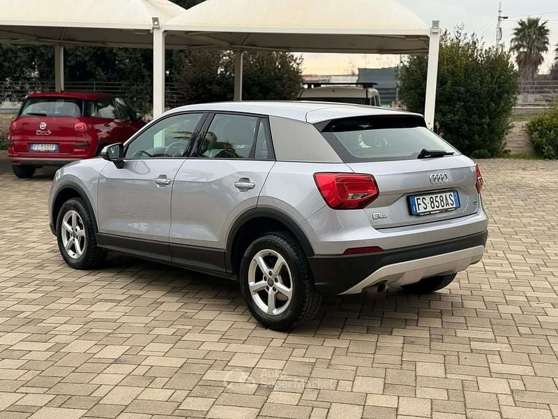 Usata Audi Q2 Ambiente 116 CV (85 kW) 2018 Grigio SUV