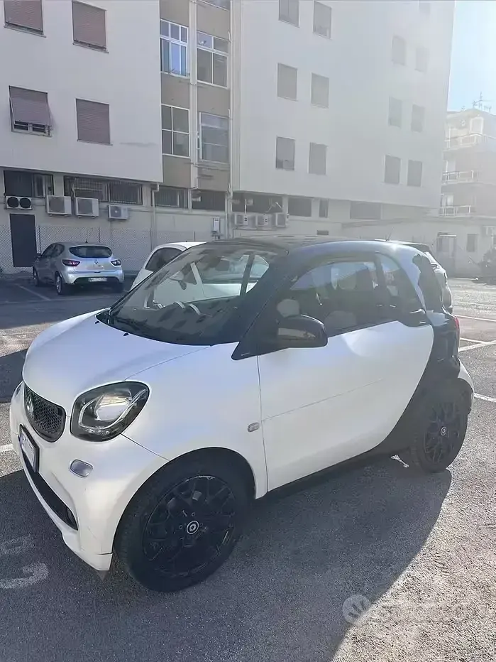 Usata Smart ForTwo Coupé 71 CV (52 kW) 2015 Bianco Coupé