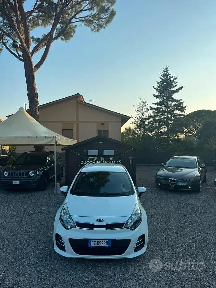 Usata Kia Rio 75 CV (55 kW) 2015 Bianco Coupé