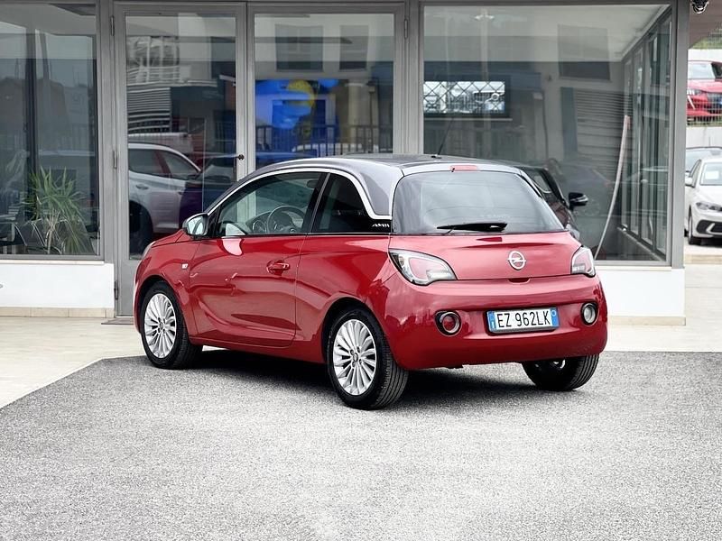 Usata Opel Adam 87 CV (63 kW) 2015 Rosso Utilitaria