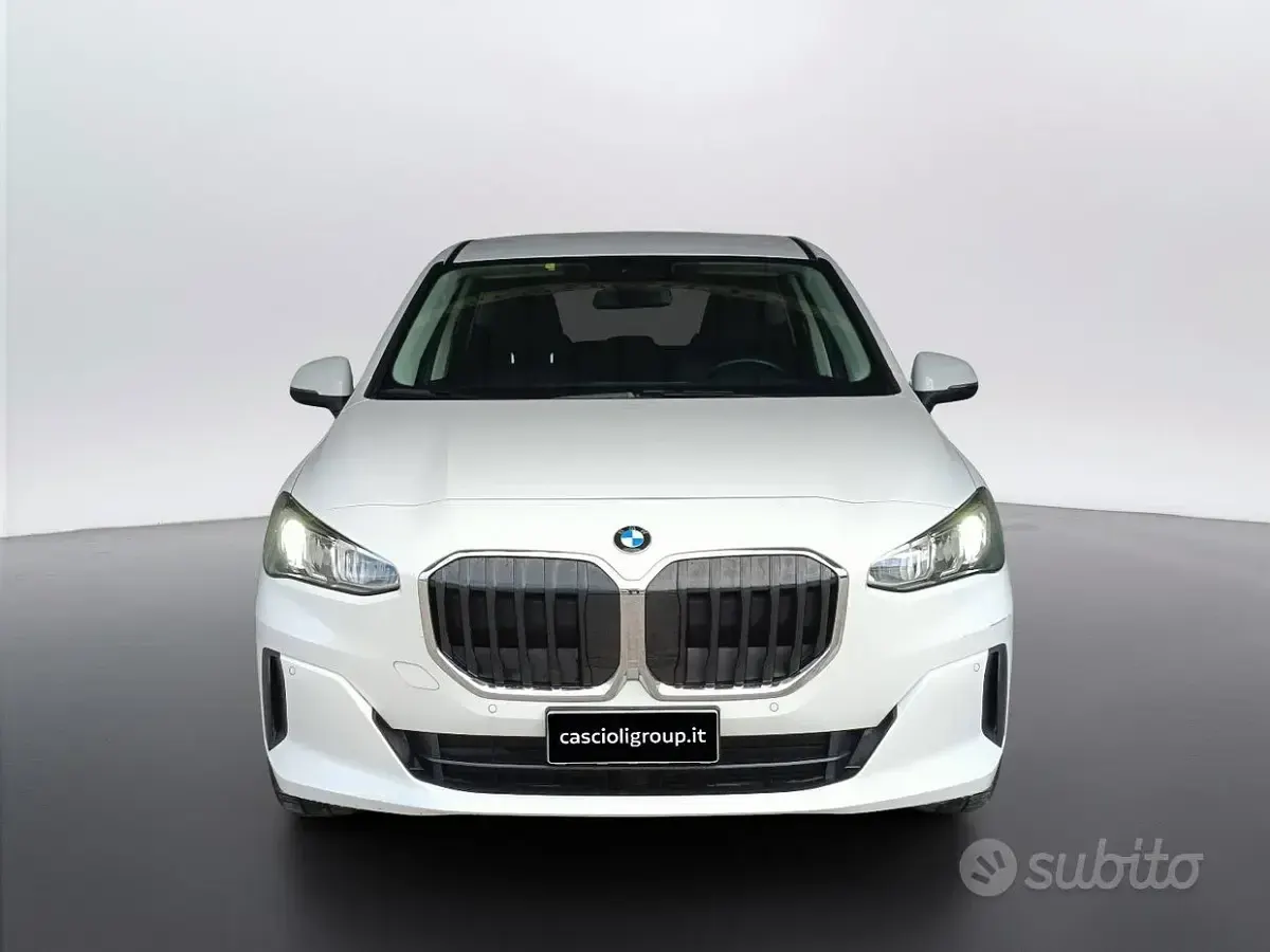 Usata BMW 218 Performance 150 CV (110 kW) 2022 Bianco Station wagon