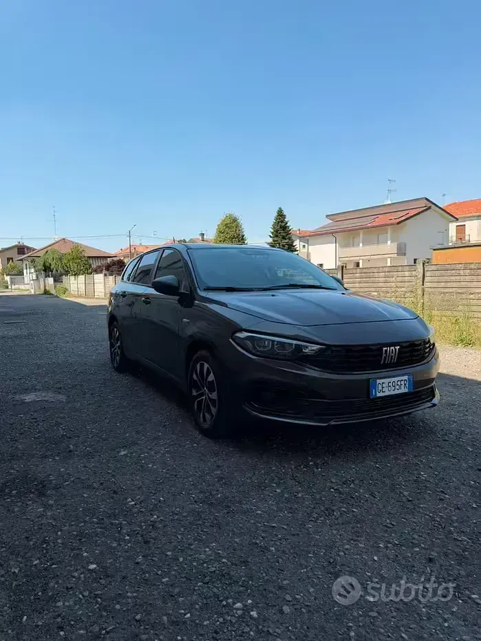 Usata Fiat Tipo 131 CV (96 kW) 2021 Marrone Station wagon